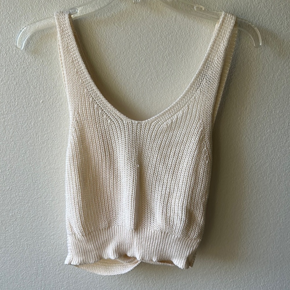 Lulus top size Medium crop sweater low twisty back baddie barbie girl ivory - Picture 2 of 9
